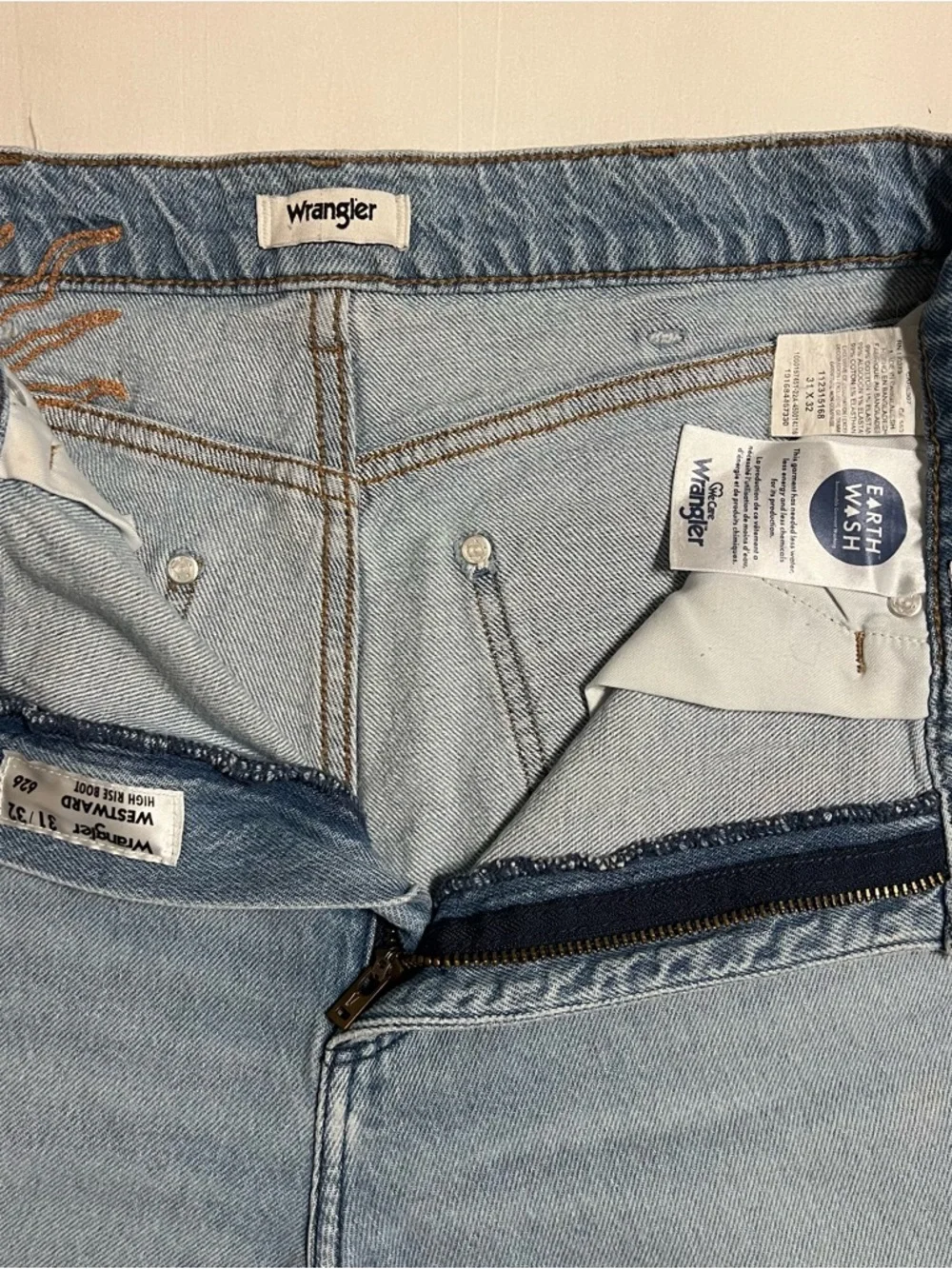Wrangler High-Rise Light Blue Flared Jeans - Picture 11 of 11